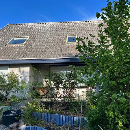 Villa Hyggelige 200kvm Udenfor Taet Pa *